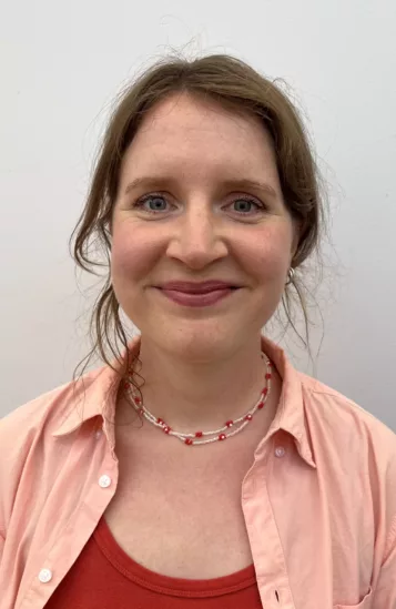 Porträttfoto av Fanny Linnros